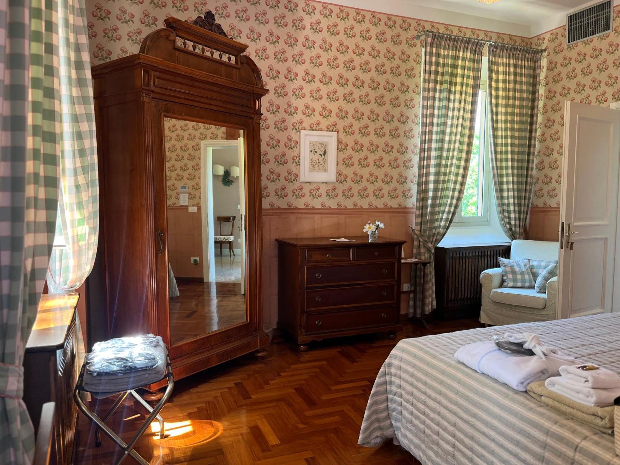 Casino Di Pragatto Bed & Breakfast *